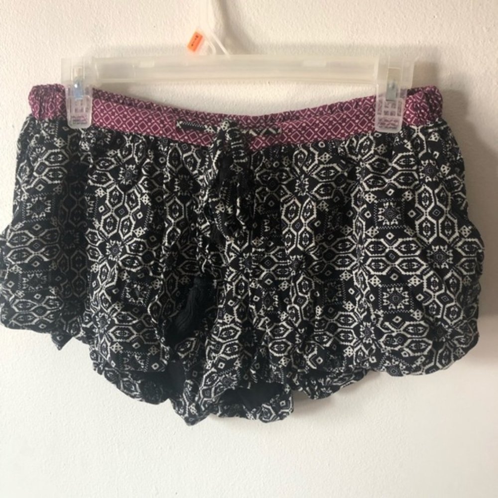 ❤️Cotton Candy Boho Bohemian Flowy Rayon Geometric Shorts M
